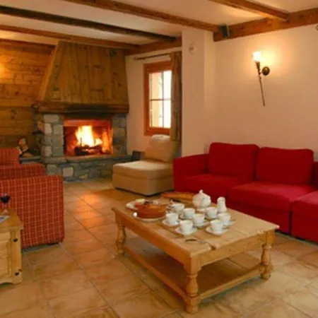 Madame Les De Chalet