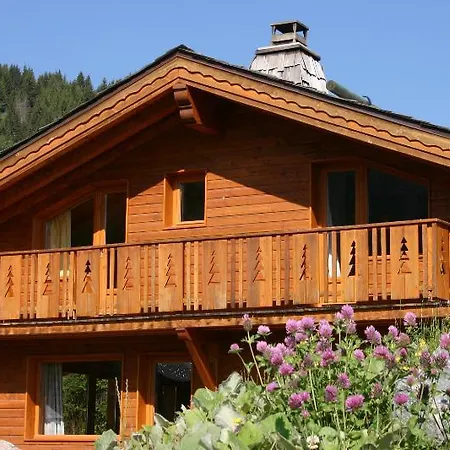 Madame Les De * La Tania